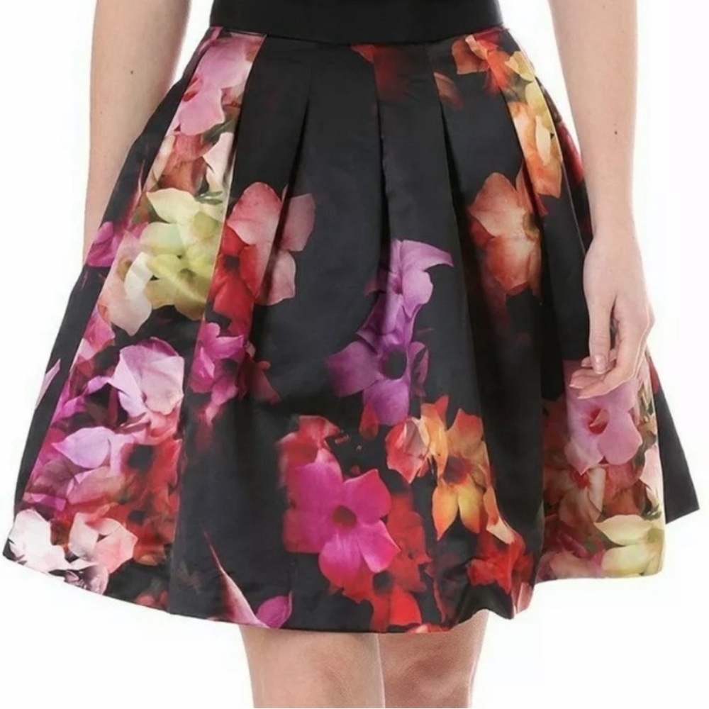 Ted Baker London Cascading Floral Full Skirt SZ 0